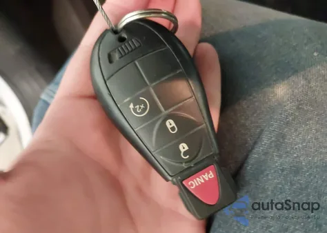 2016 Jeep Cherokee Latitude из США, поврежденный, VIN 1C4PJMCS5GW271708